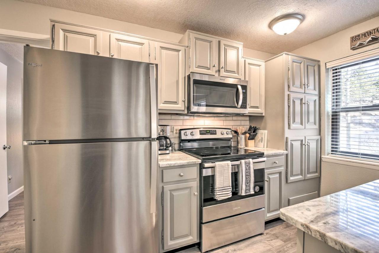 Angel Fire Condo With Fireplace Less Than 1 Mi To Ski Resort Exterior photo